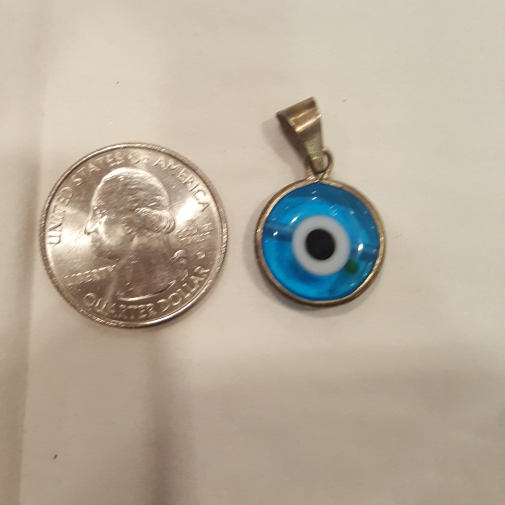 Sterling silver baby blue evil eye pendant new